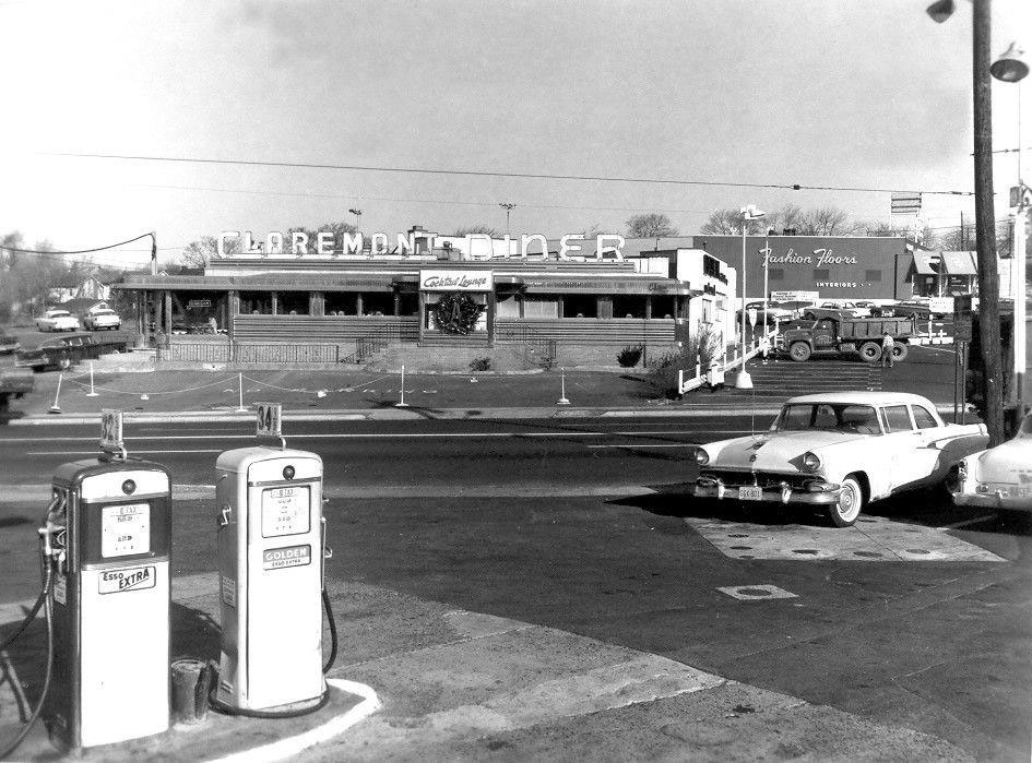 The Claremont Diner (circa 1960) & 32¢ gas at Esso!